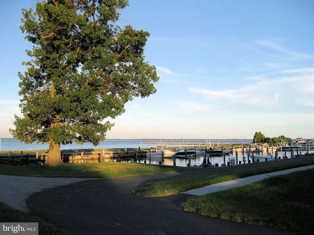 COVE CREEK CLUB - Residential