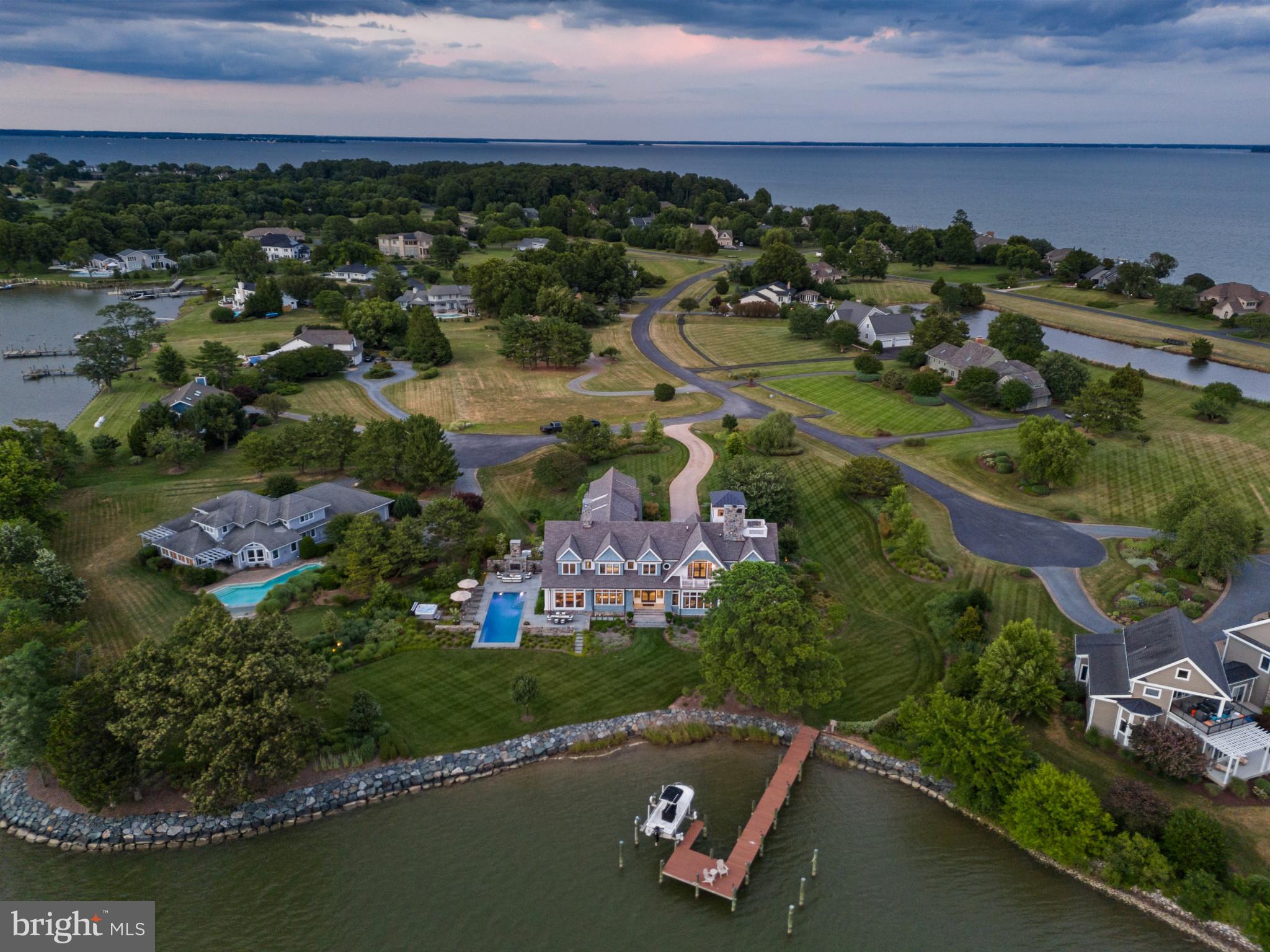 COVE CREEK CLUB - Residential