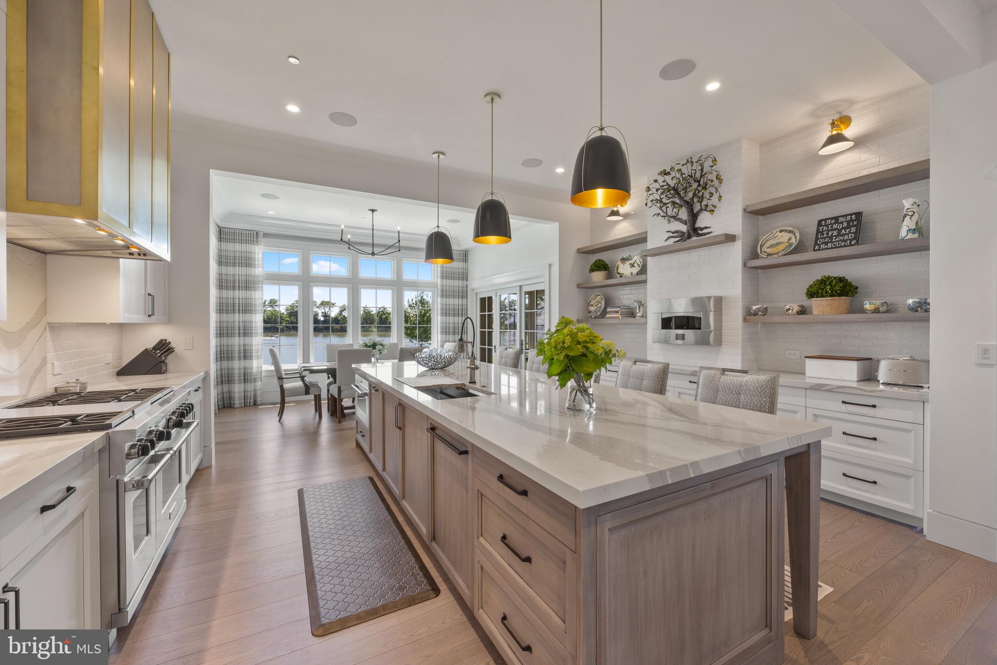 COVE CREEK CLUB - Residential