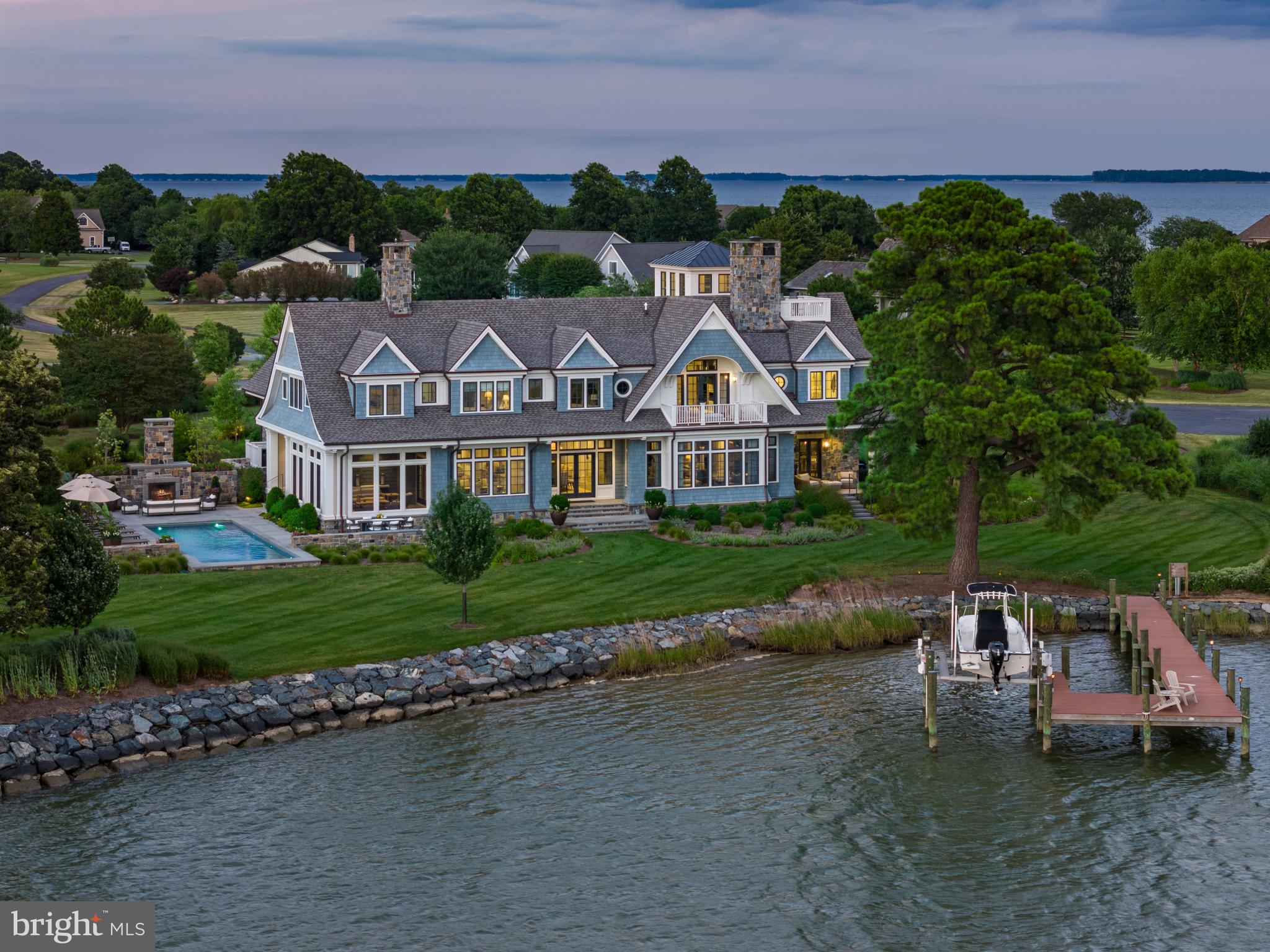 COVE CREEK CLUB - Residential