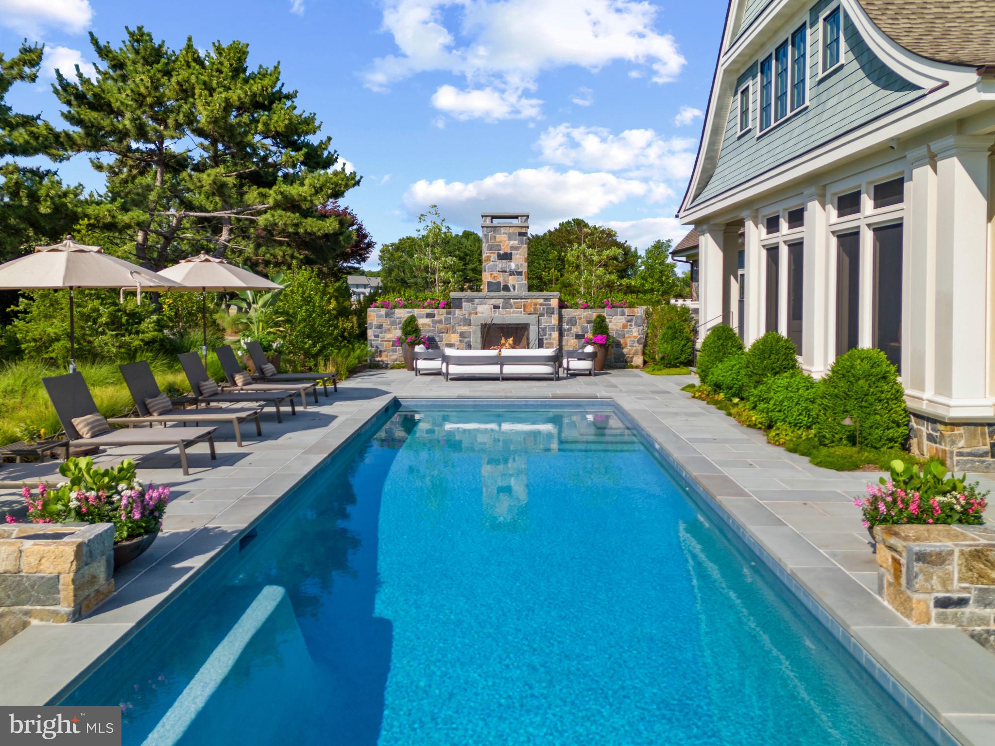 COVE CREEK CLUB - Residential