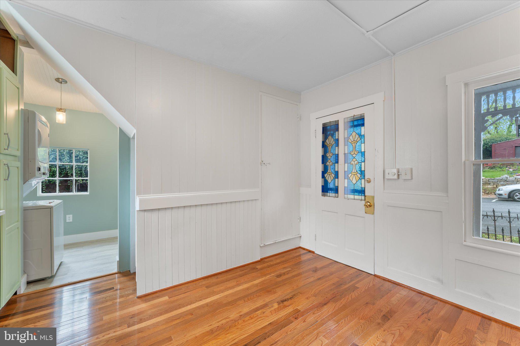 DOWNTOWN WINCHESTER - Residential