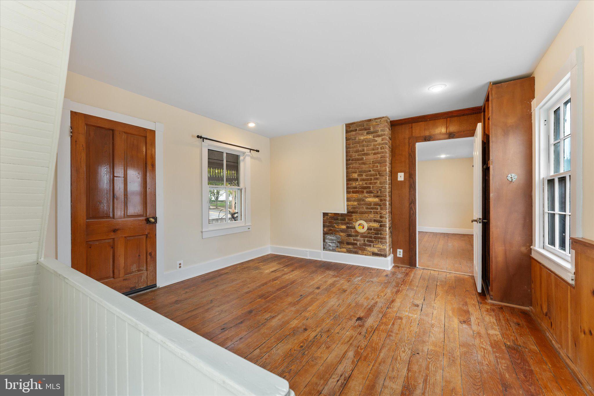 DOWNTOWN WINCHESTER - Residential