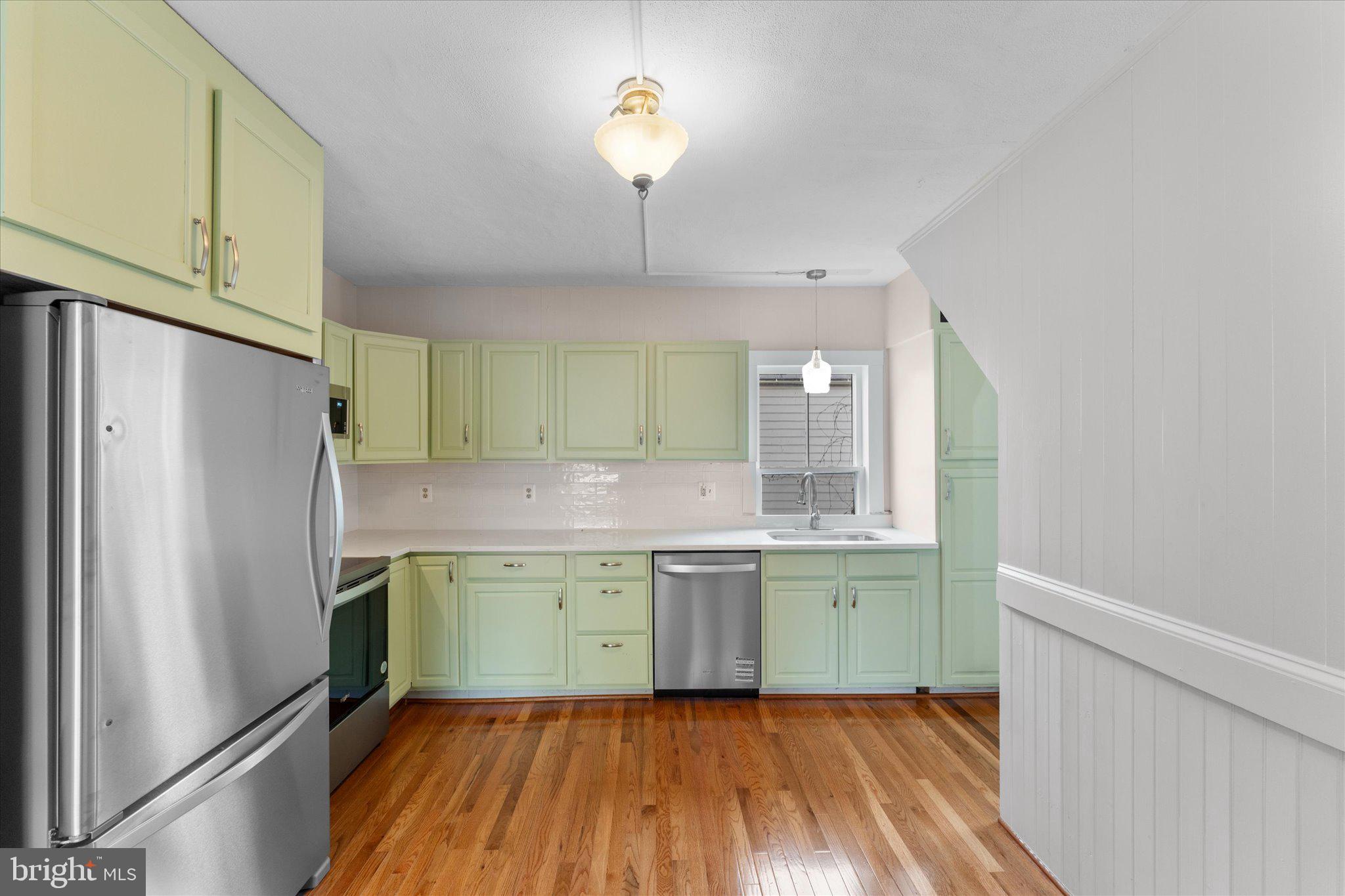 DOWNTOWN WINCHESTER - Residential