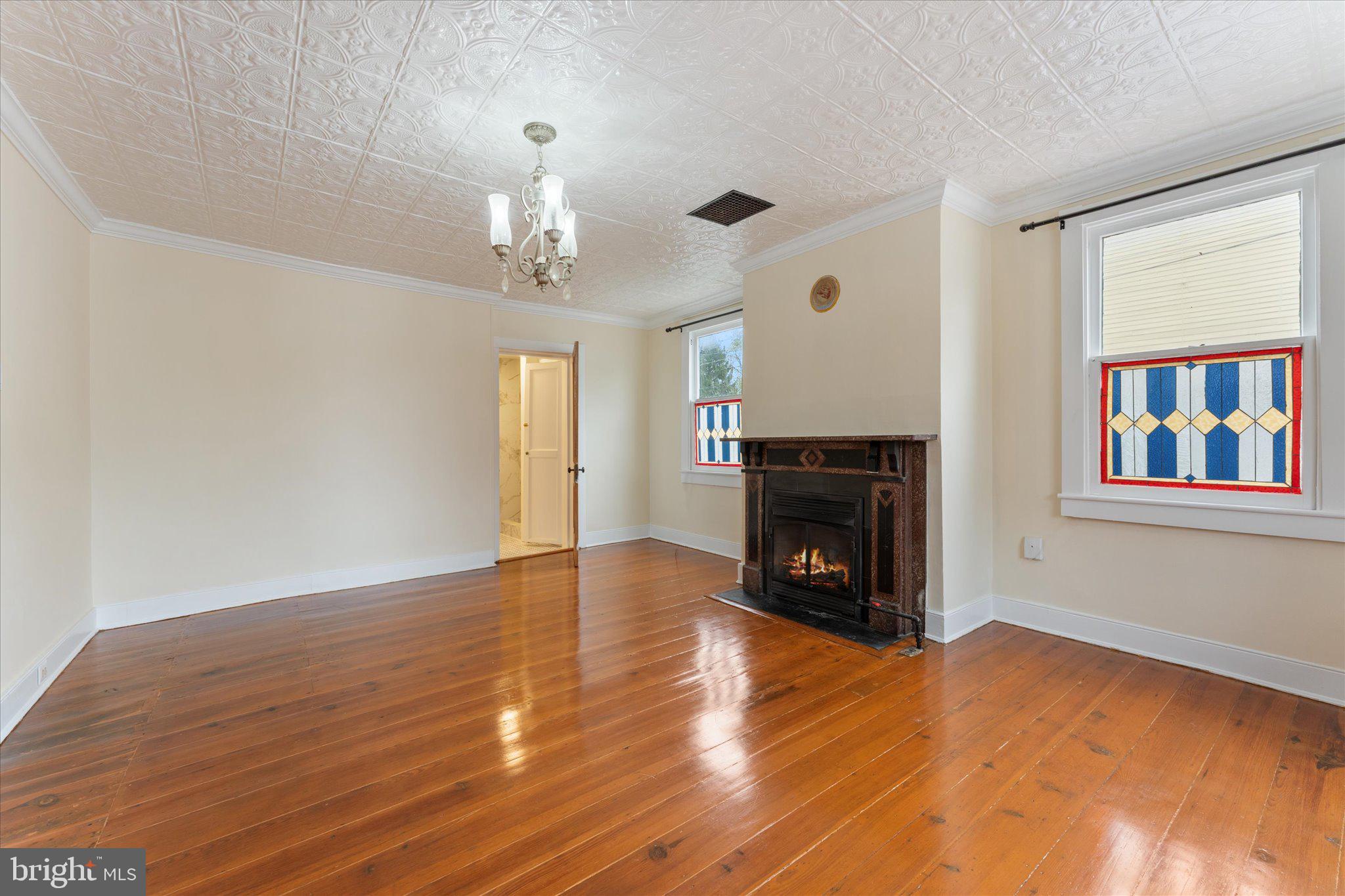 DOWNTOWN WINCHESTER - Residential