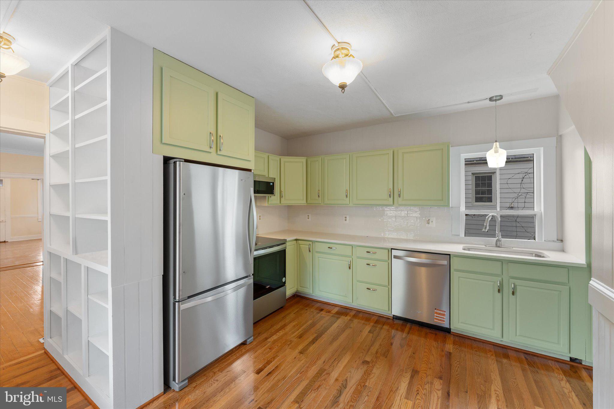 DOWNTOWN WINCHESTER - Residential