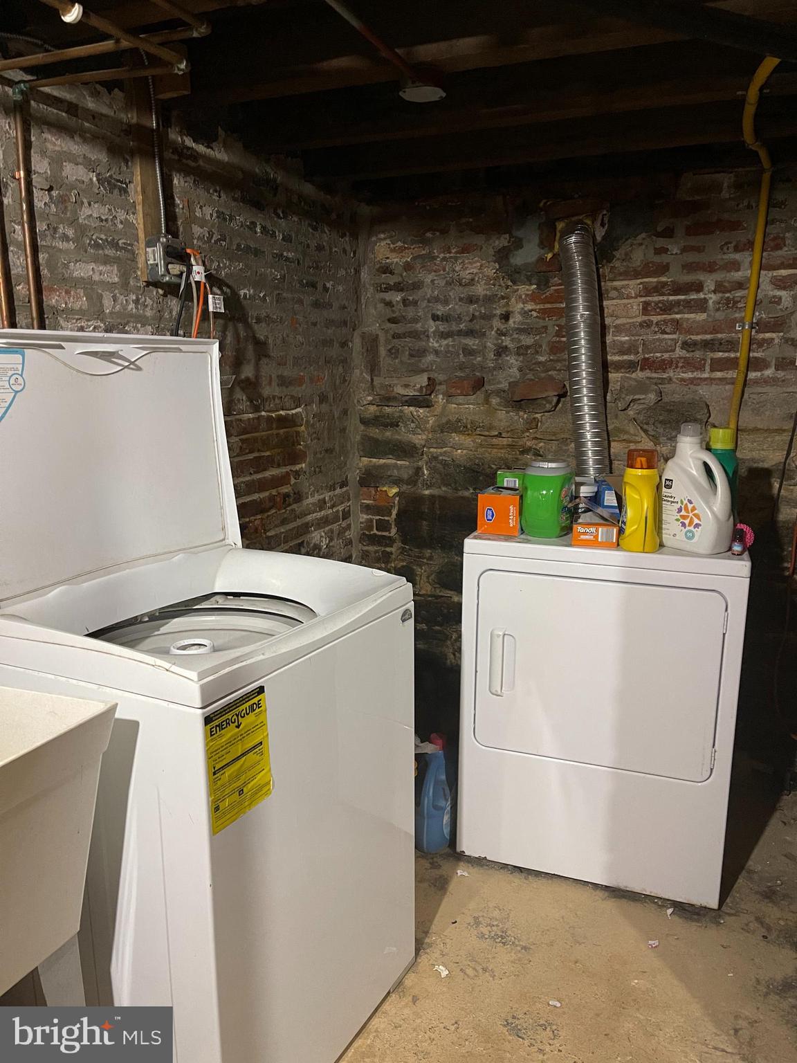 MOUNT VERNON - Residential Lease