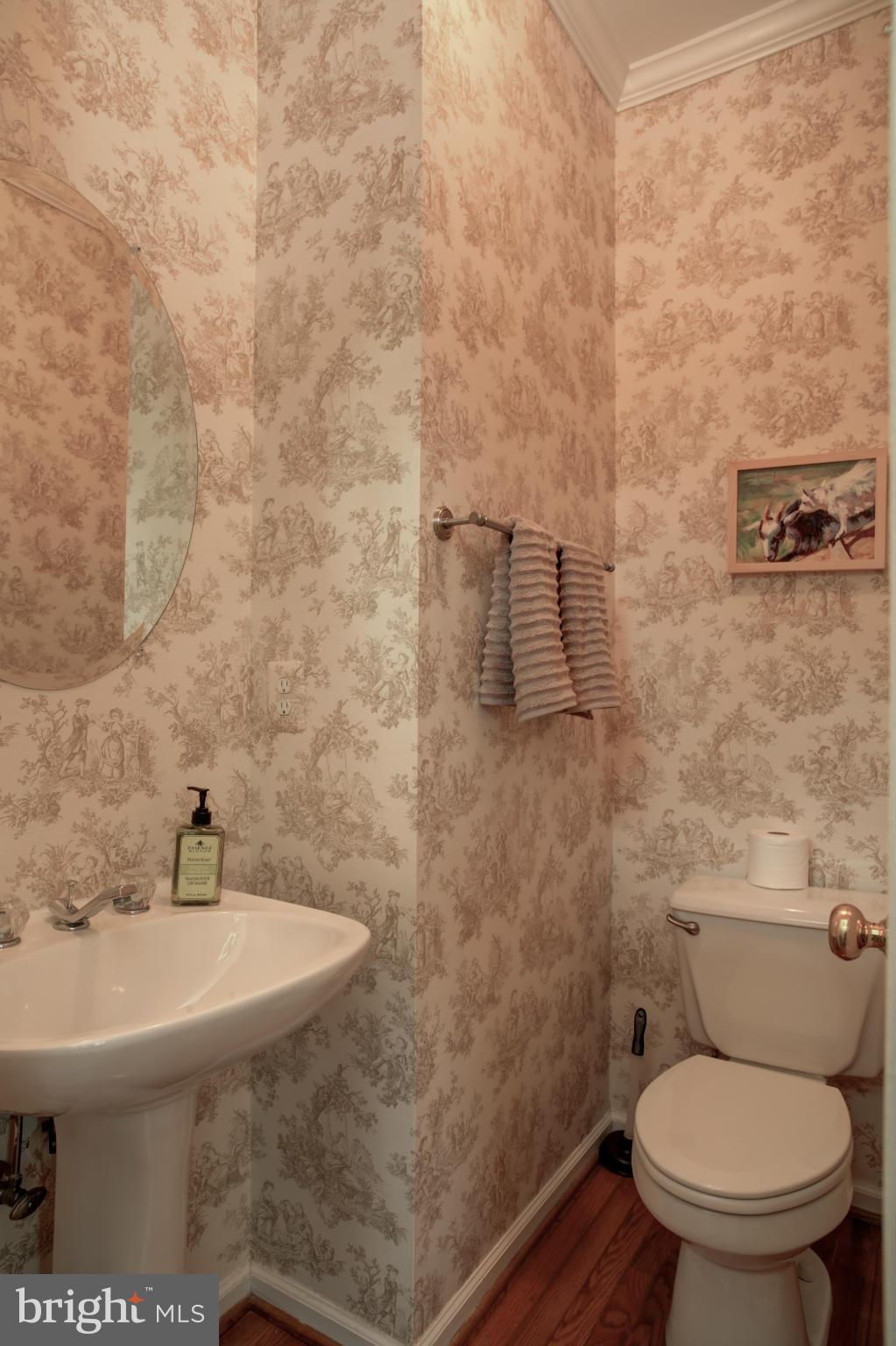 RESTON - Residential