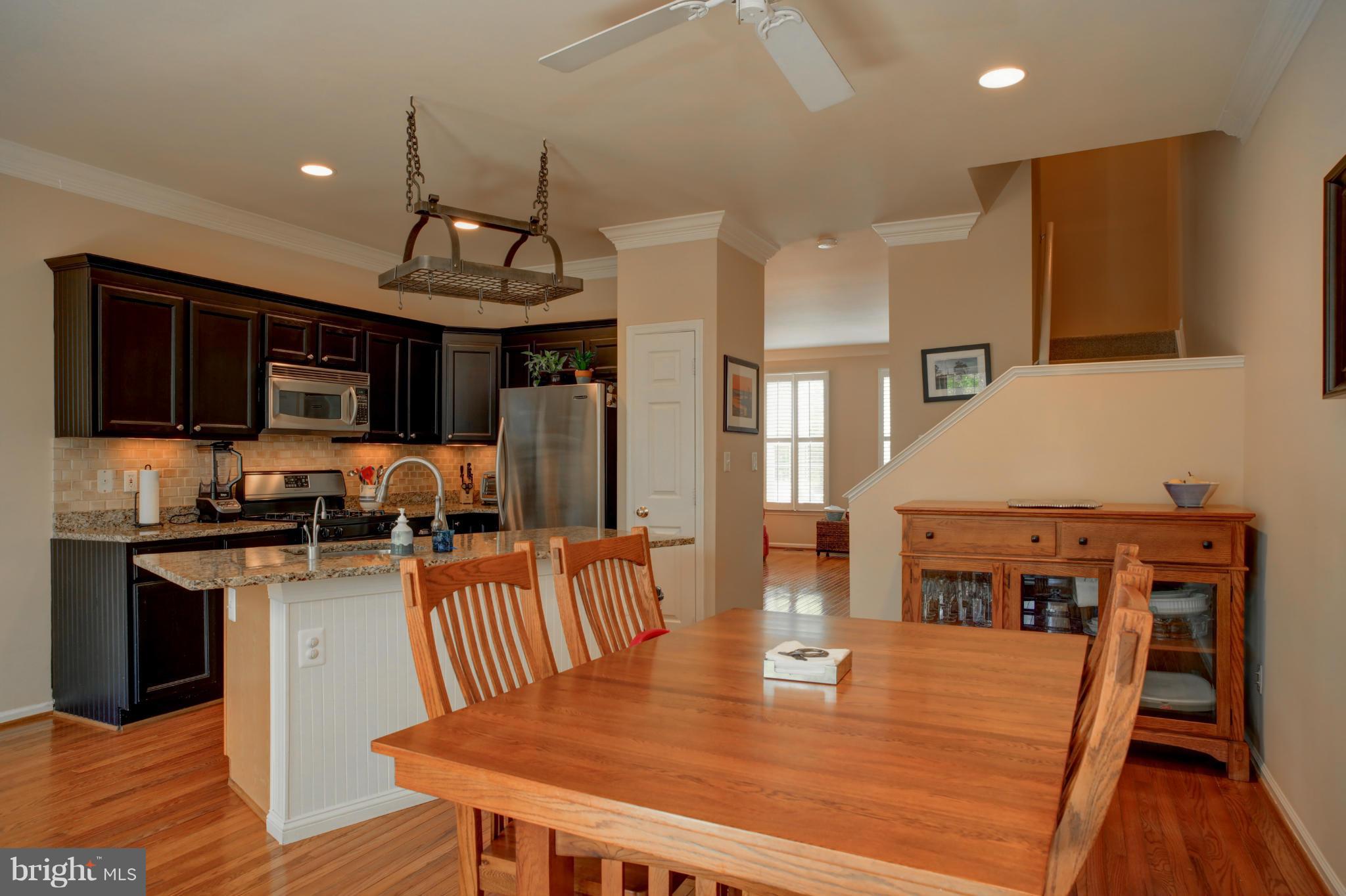 RESTON - Residential