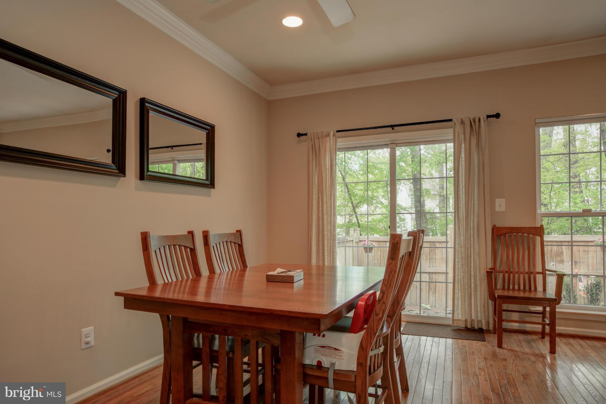 RESTON - Residential