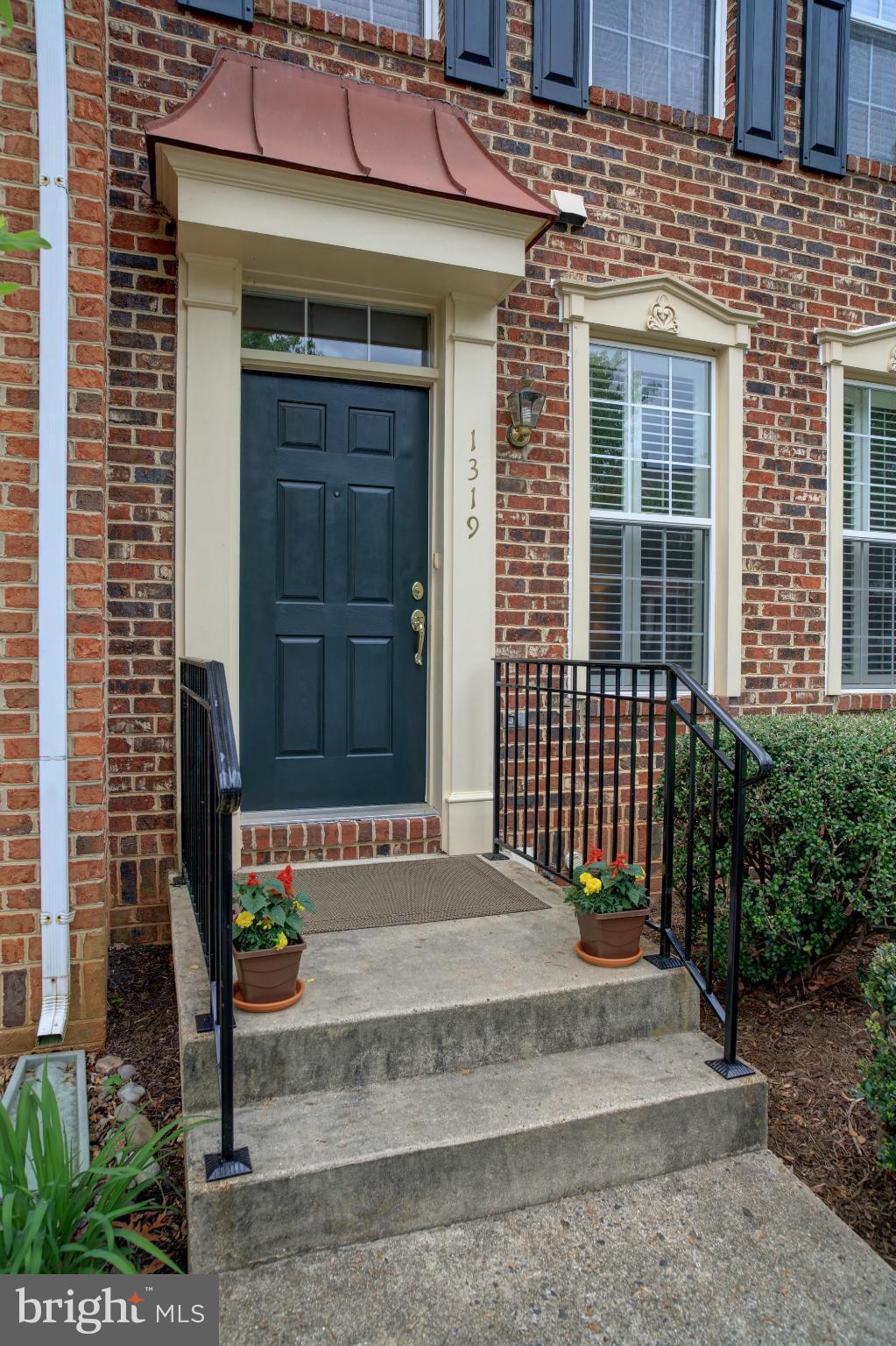 RESTON - Residential