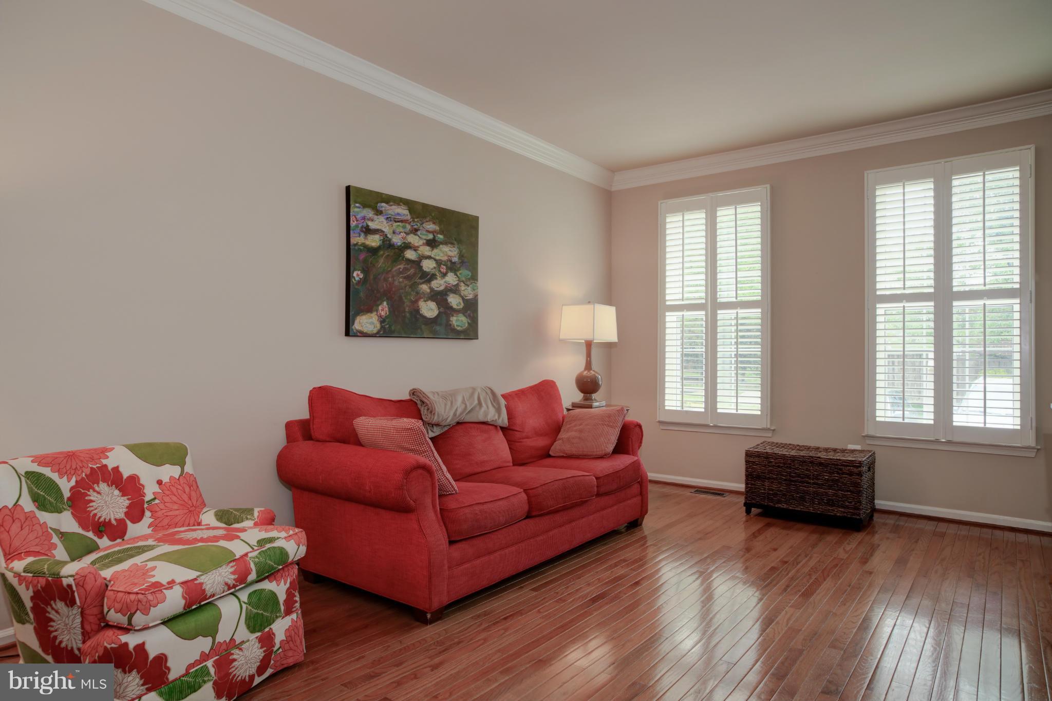 RESTON - Residential