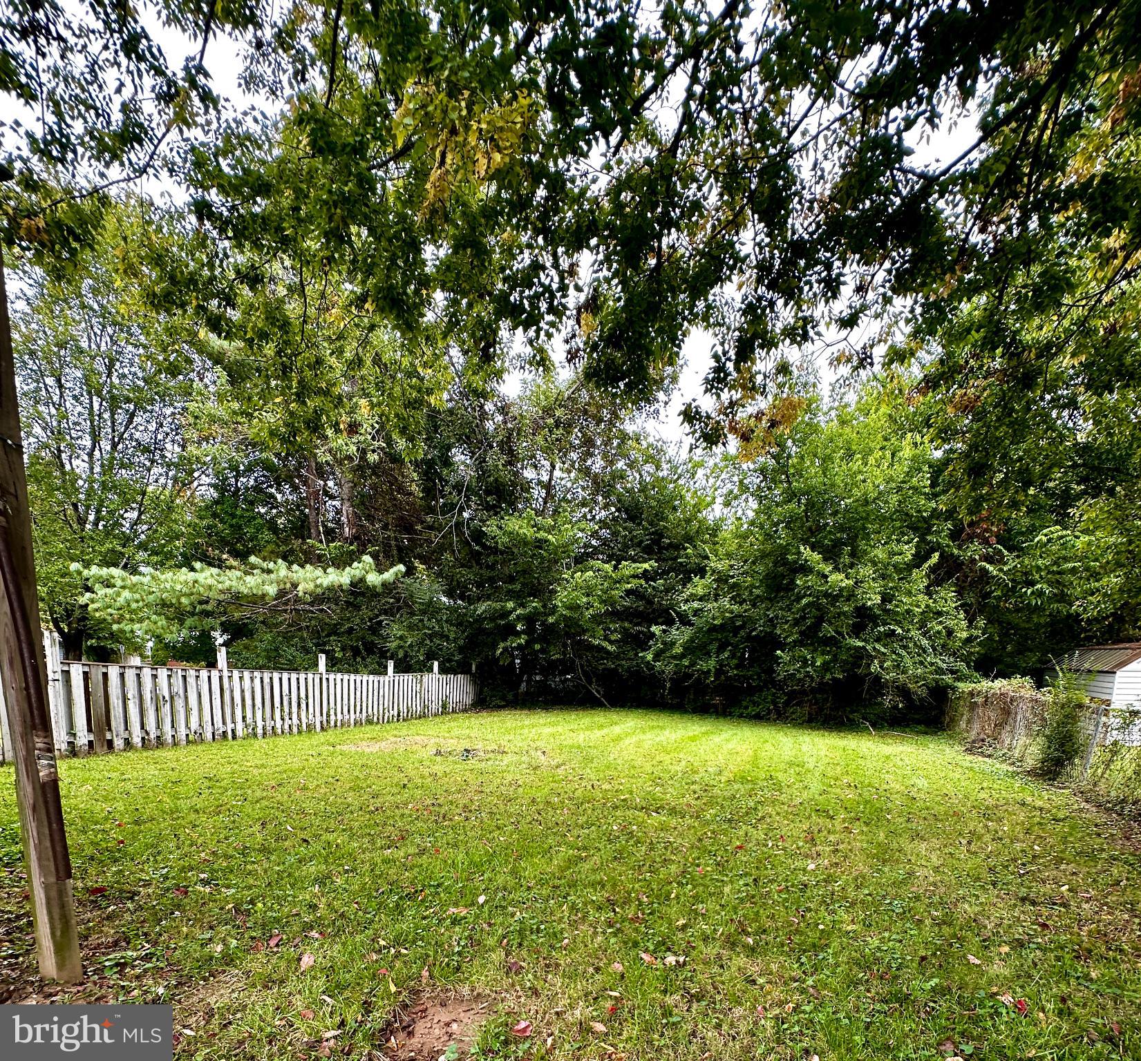 LAKELAND - Residential Lease