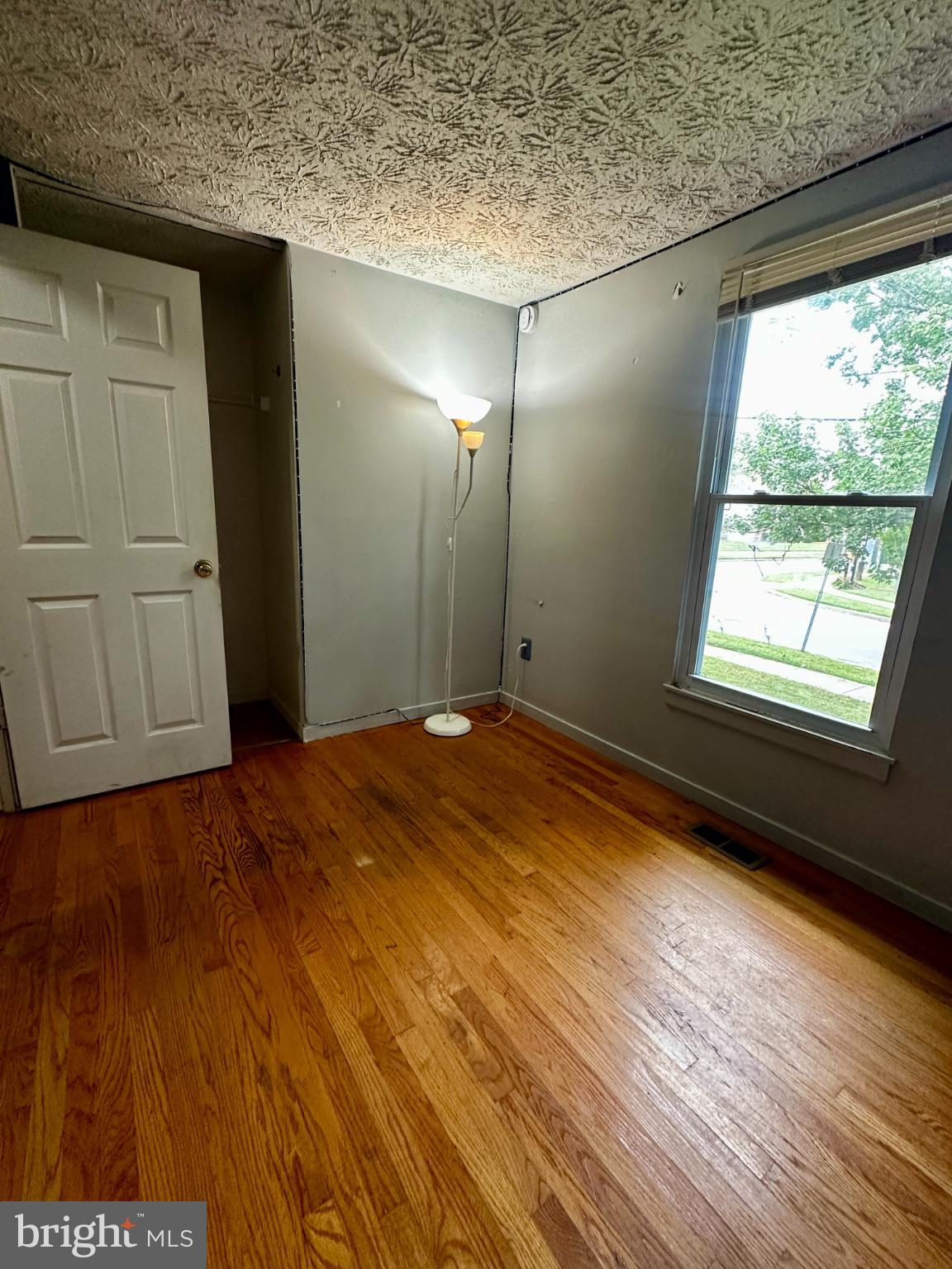 LAKELAND - Residential Lease