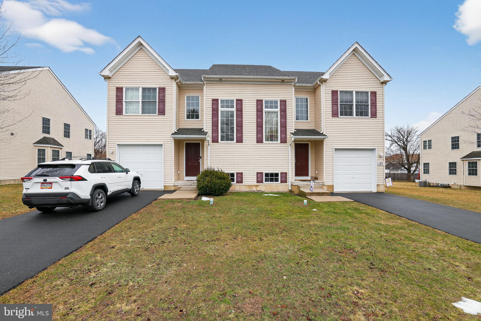 SUGAR BUSH GLEN - Residential