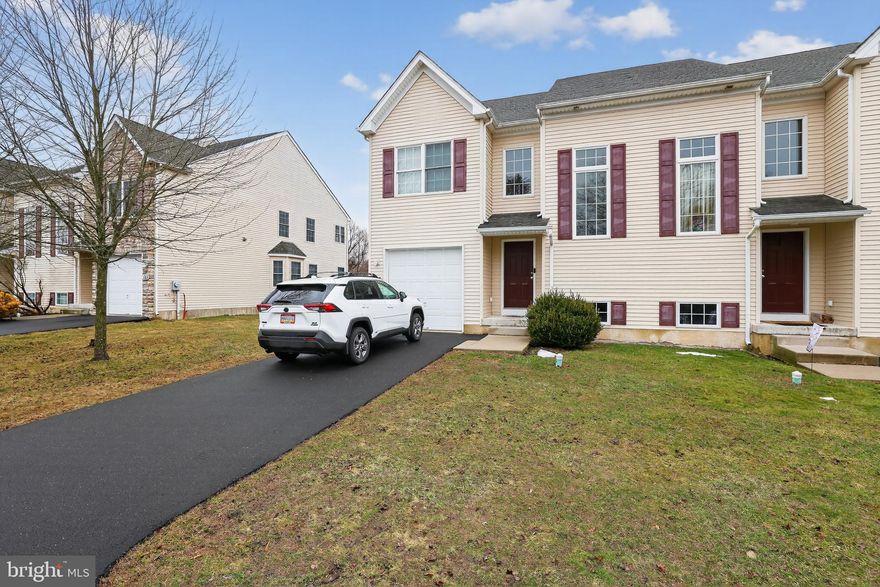 Nestled in the charming community of Sugar Bush Glen, this colonial twin home offers a perfect blend of comfort and style. Built in 2010, this residence boasts 2,004 square feet of thoughtfully designed living spaces. Step inside to discover a warm and inviting atmosphere, highlighted by a cozy fireplace that serves as the heart of the home. The spacious living areas are perfect for entertaining or simply unwinding after a long day. With three generous bedrooms, including a master suite with an en-suite bathroom, there’s ample space for relaxation and privacy.  Outside, the low-maintenance yard provides a serene retreat for outdoor gatherings or quiet evenings.  Don’t miss the opportunity to make this beautiful house your home!