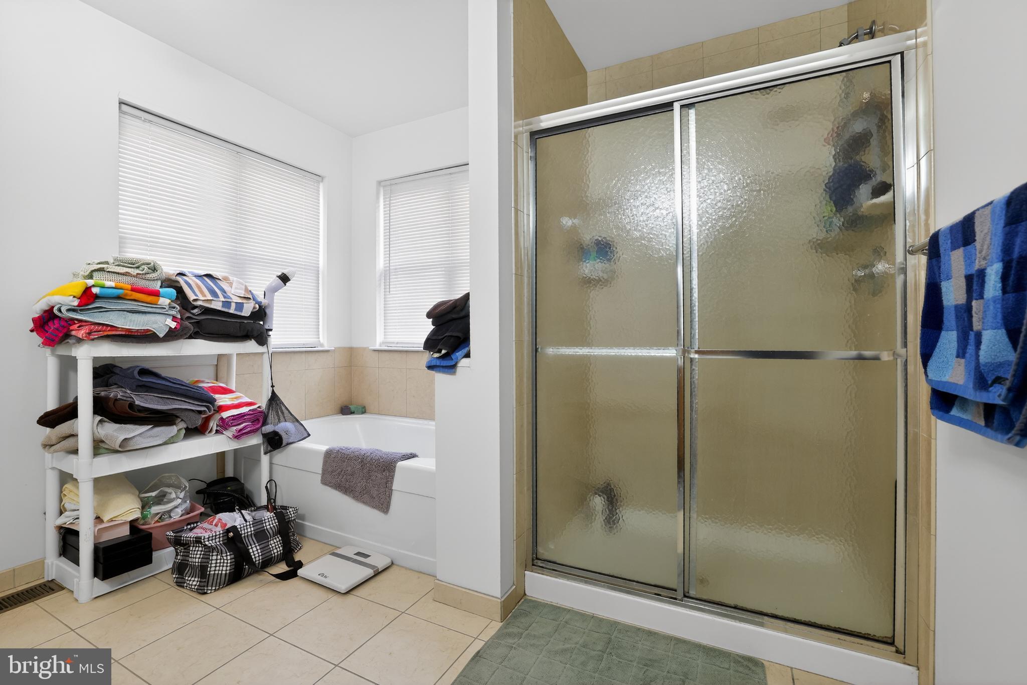 SUGAR BUSH GLEN - Residential