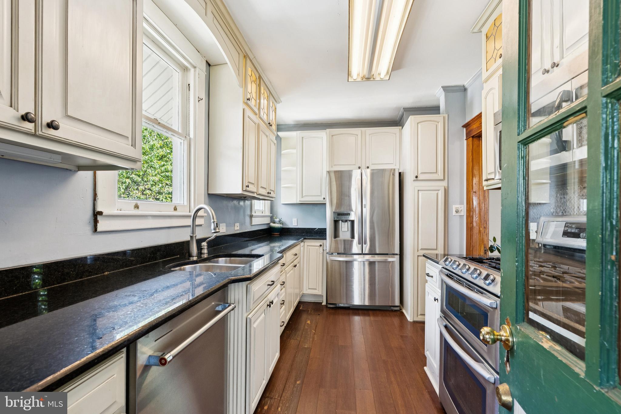 PARKVILLE - Residential