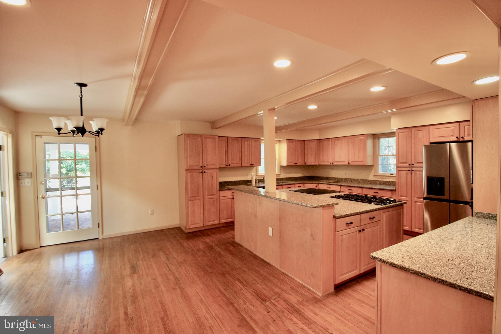 FOUNTAIN HEAD - Residential