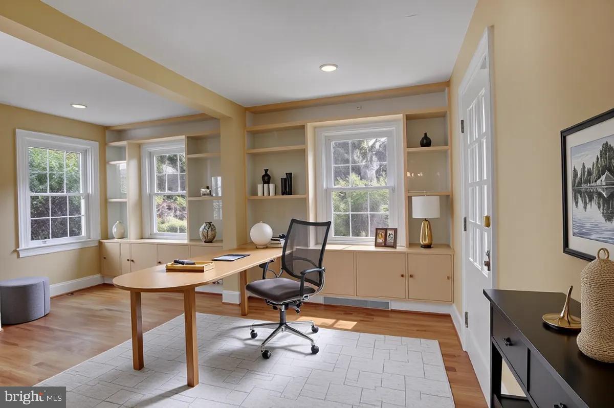 FOUNTAIN HEAD - Residential