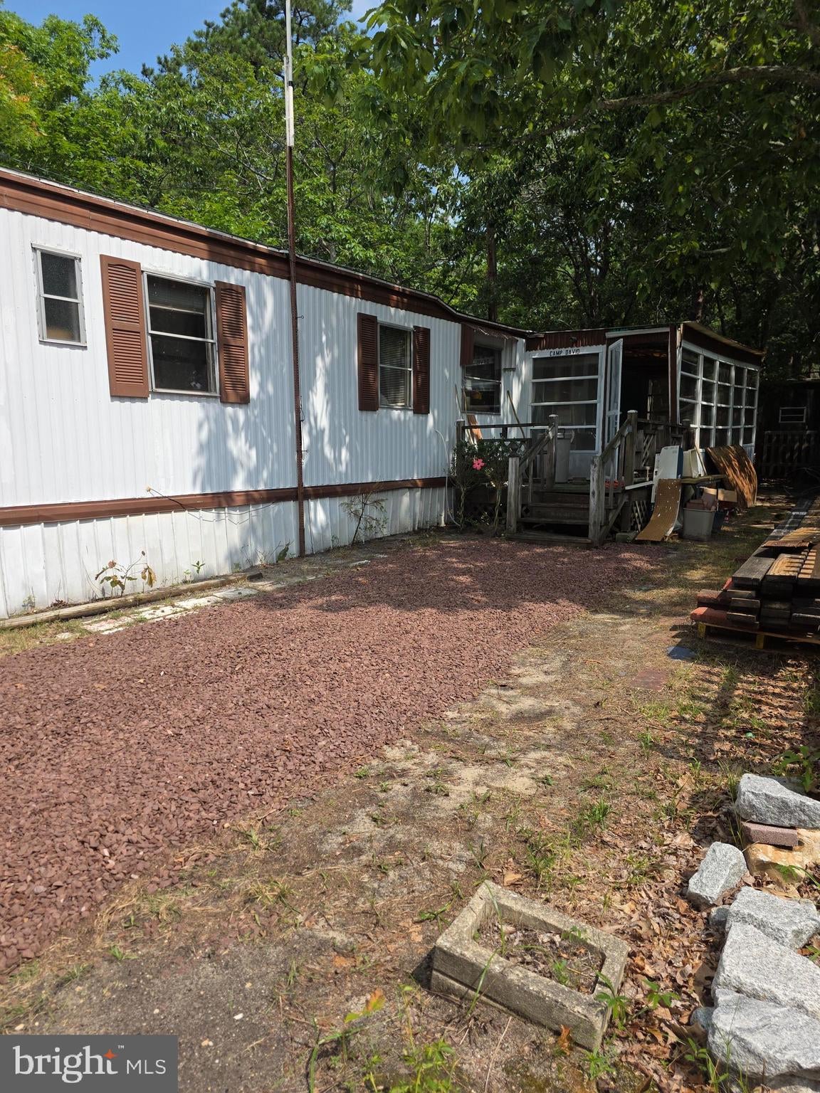 525 E MAIN STREET F2