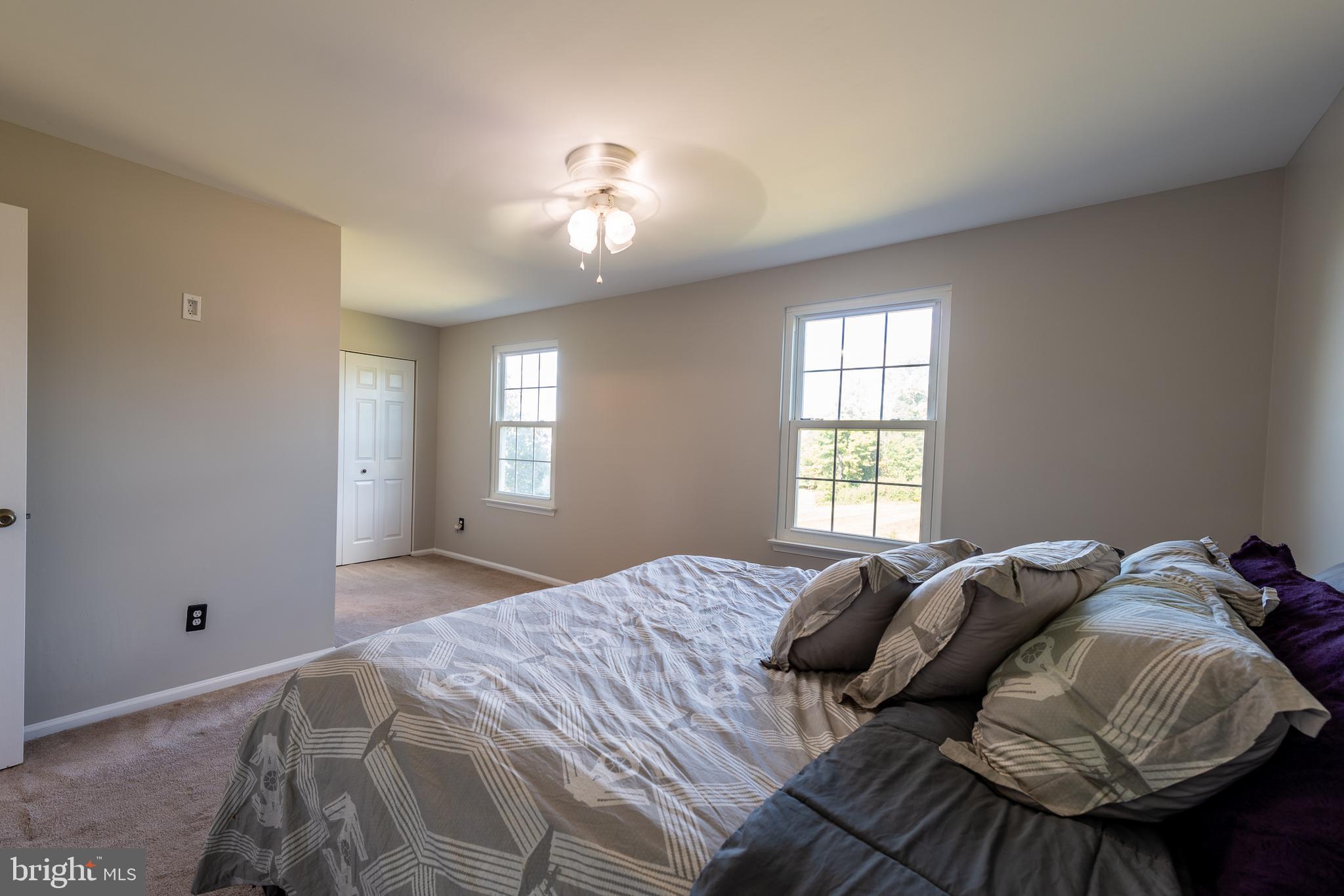 LONDON TOWNE - Residential