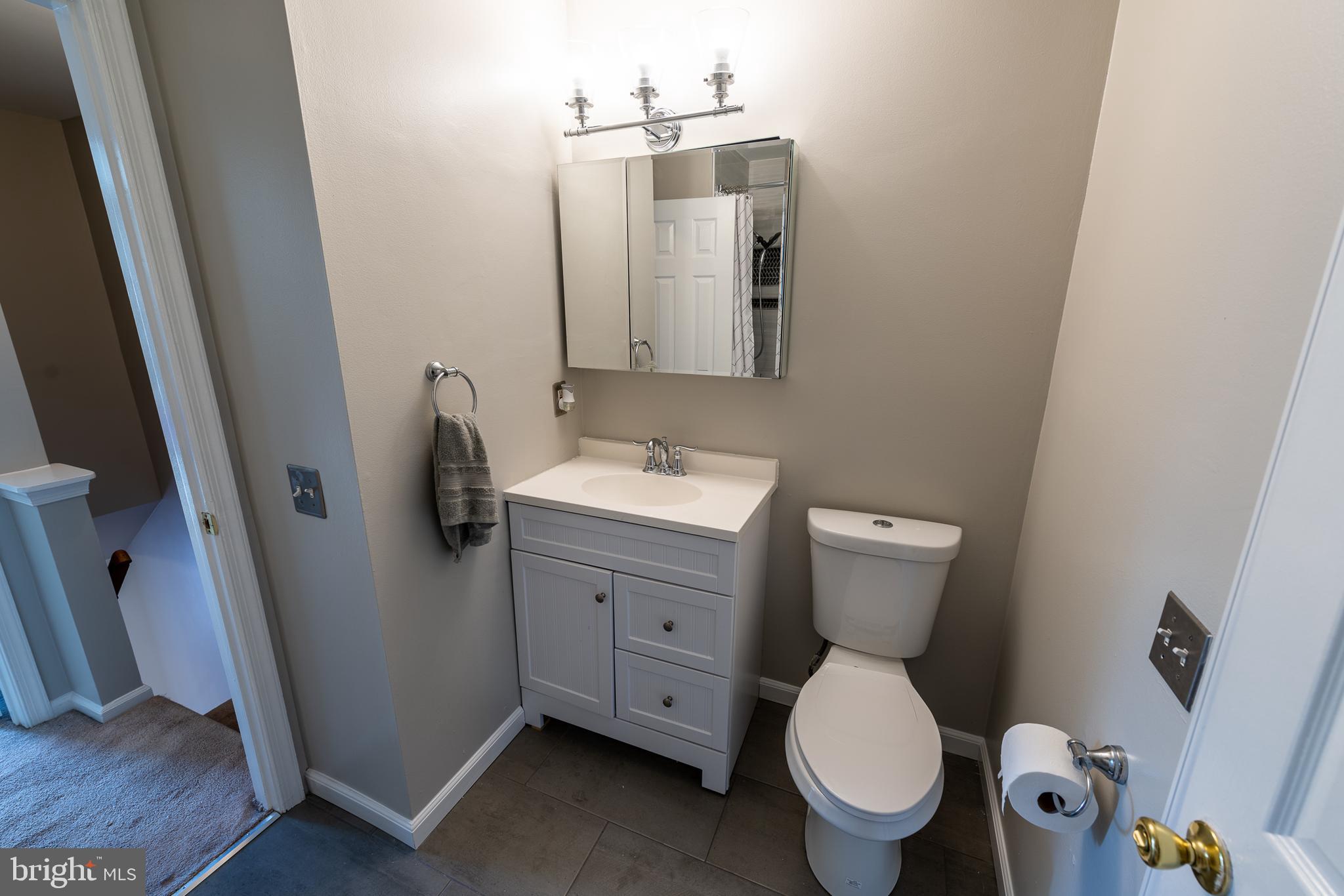 LONDON TOWNE - Residential