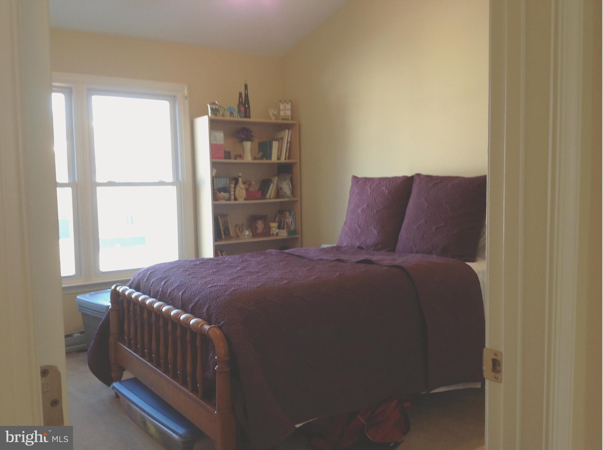 JAMES WREN TOWNHOUSES - Residential Lease