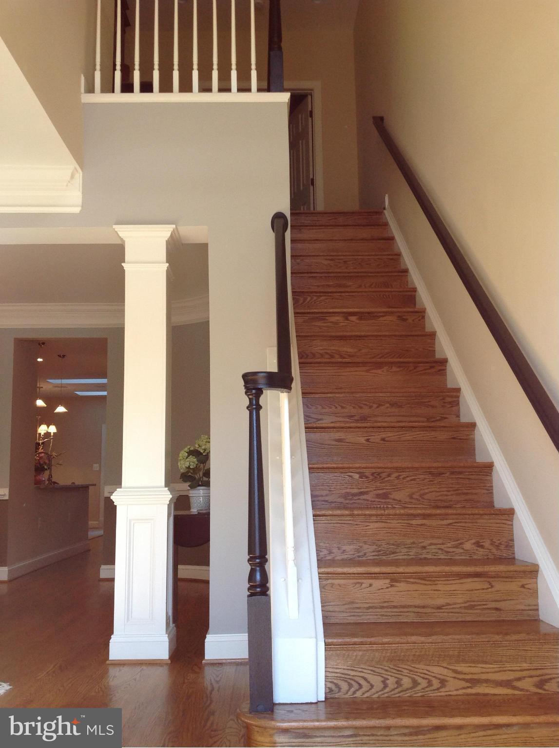 JAMES WREN TOWNHOUSES - Residential Lease