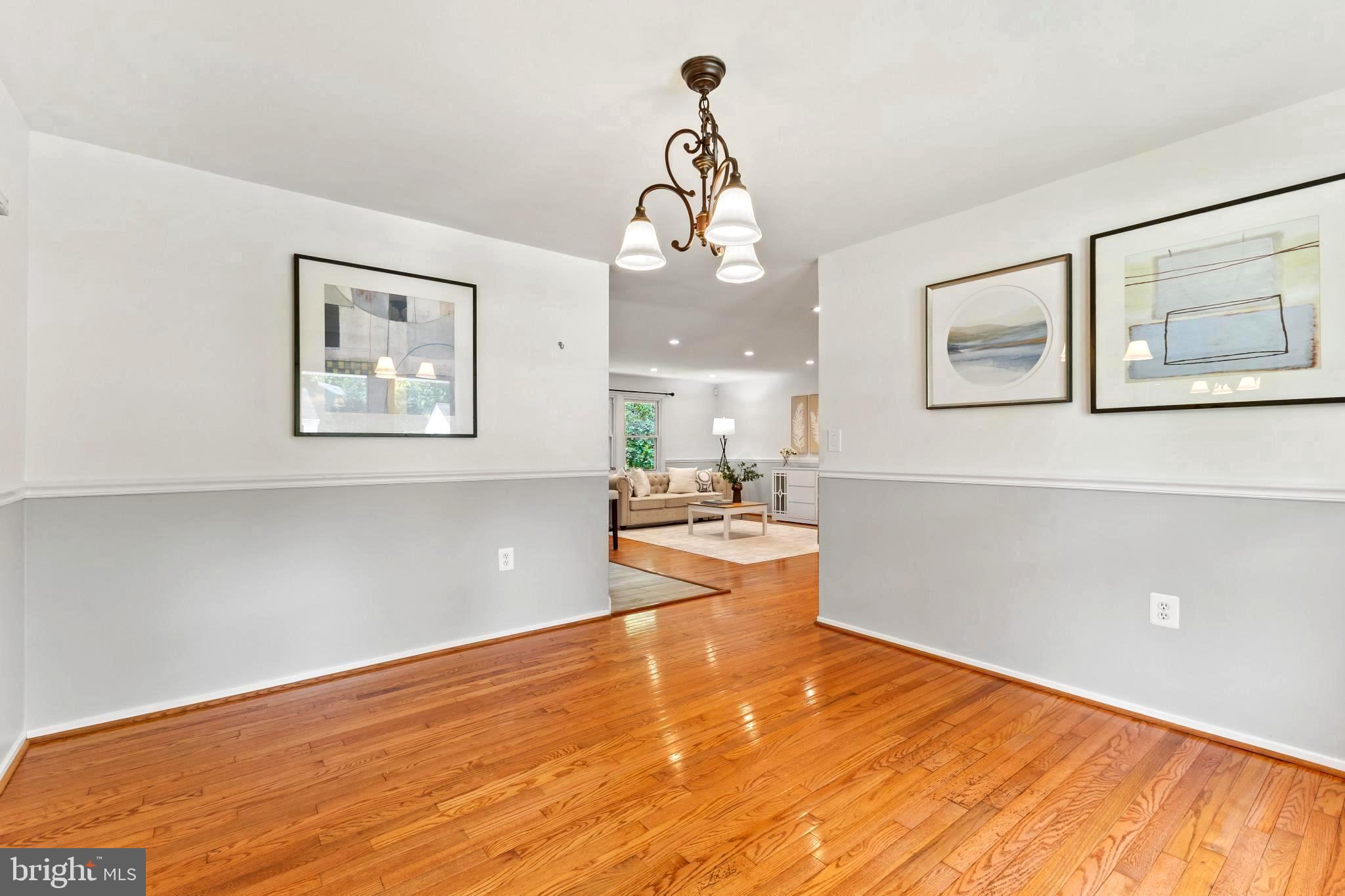 CARDINAL GLEN - Residential