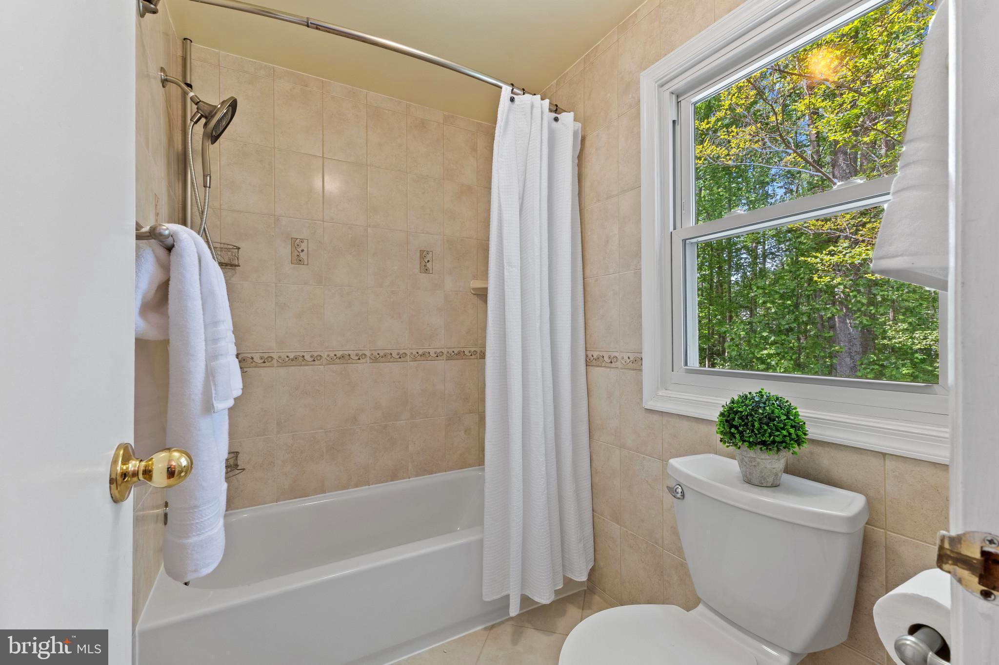 CARDINAL GLEN - Residential