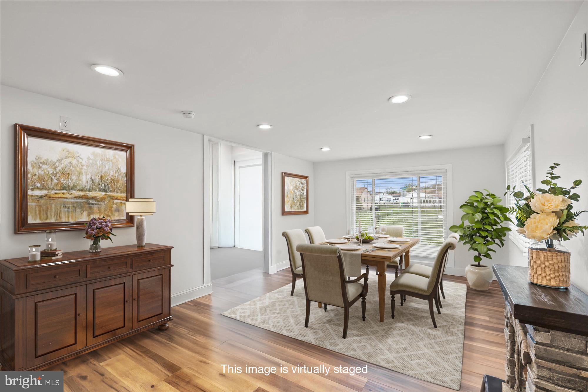 ANDREWS MANOR - Residential