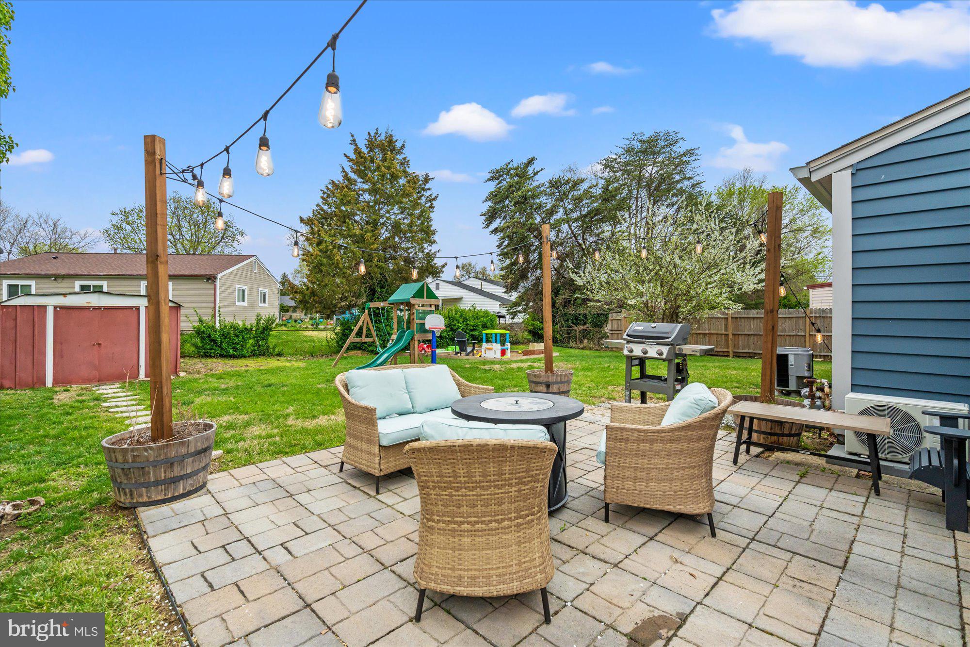 ANDREWS MANOR - Residential