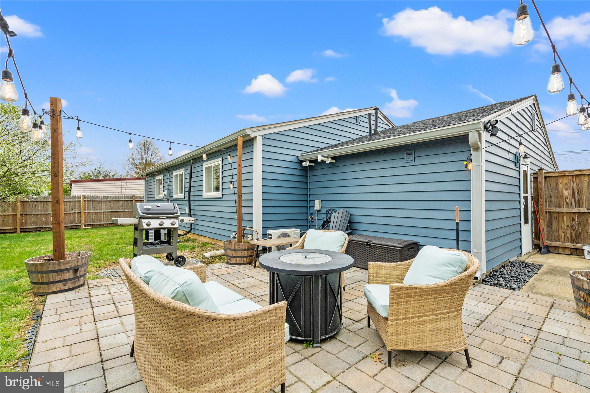 ANDREWS MANOR - Residential