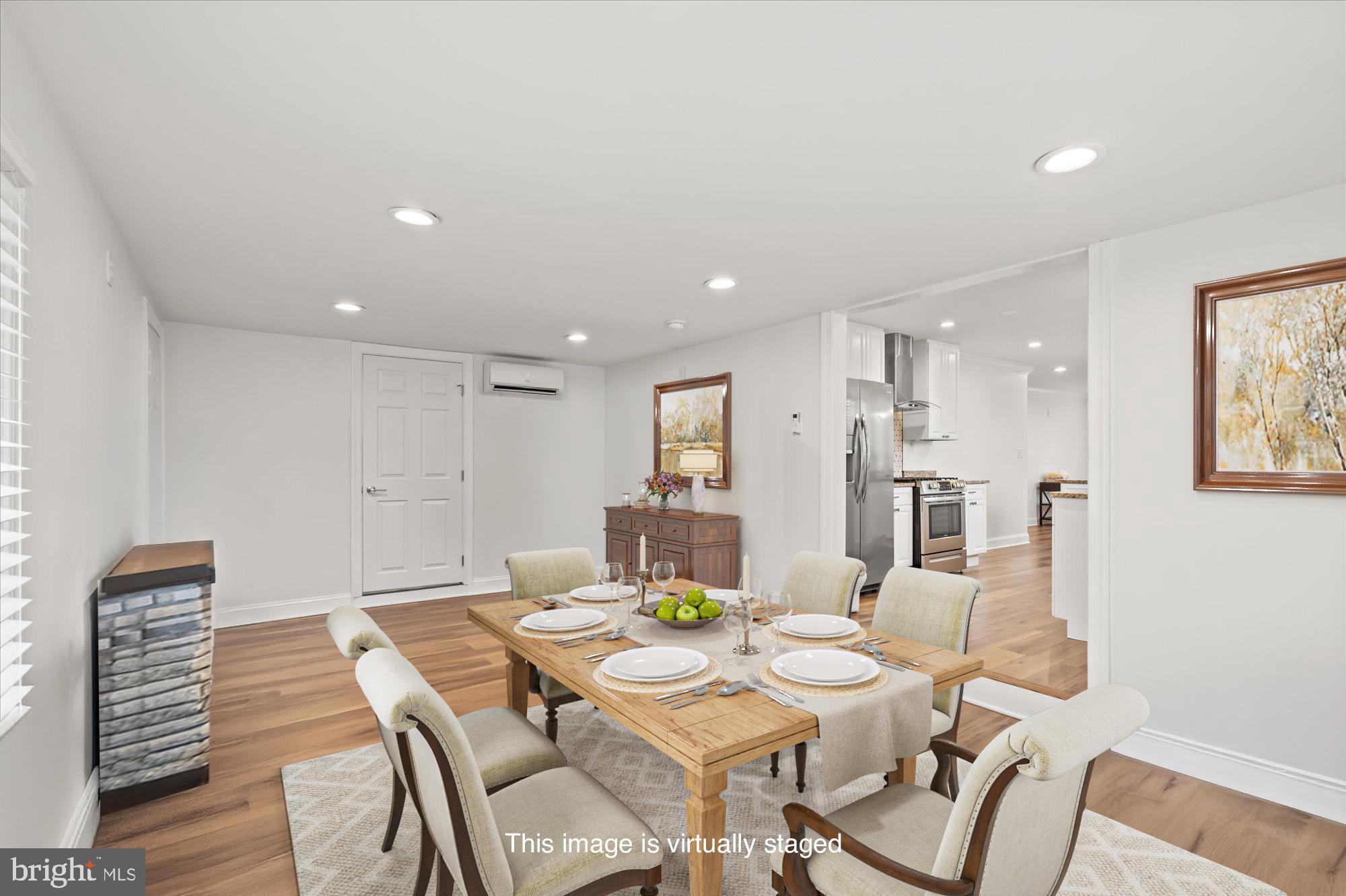 ANDREWS MANOR - Residential