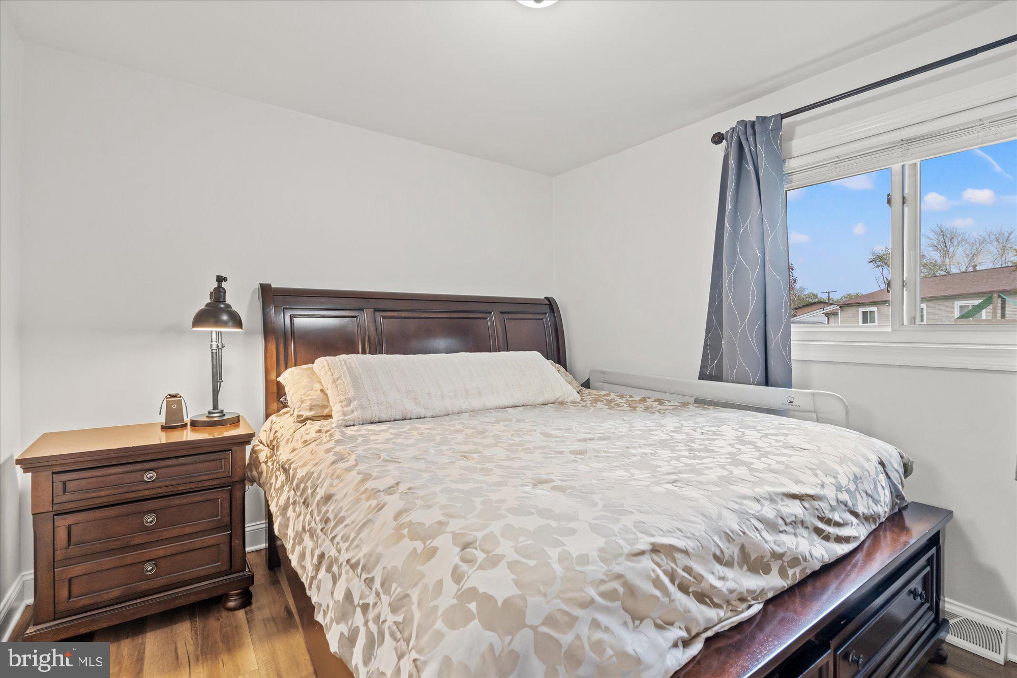 ANDREWS MANOR - Residential