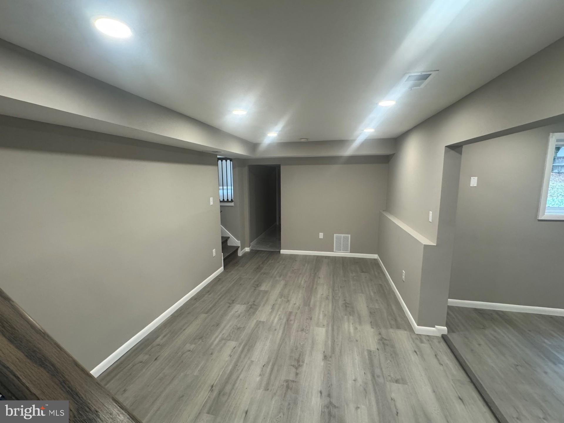 FRANKLIN SQUARE - Residential