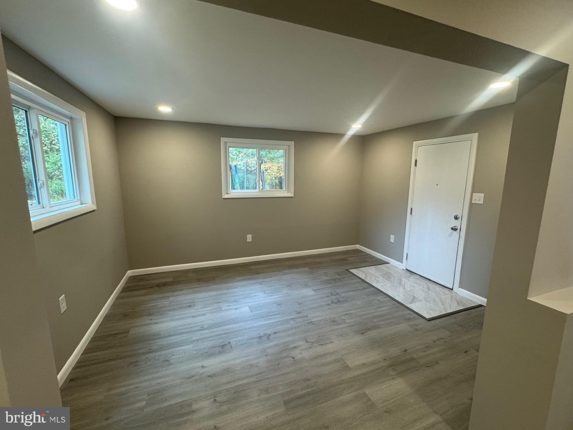 FRANKLIN SQUARE - Residential