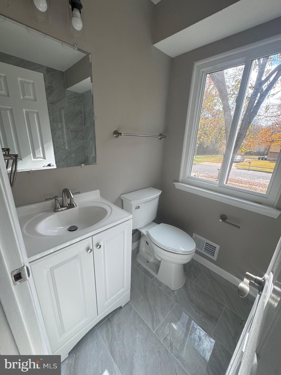 FRANKLIN SQUARE - Residential