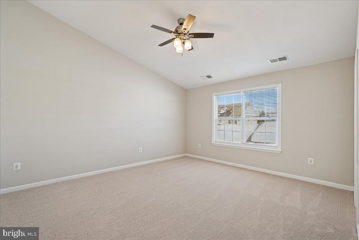 LANSDOWNE TOWN CENTER - Residential