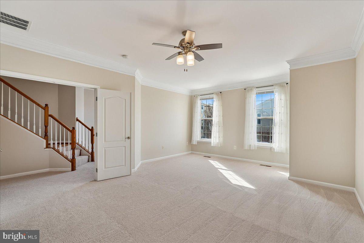 LANSDOWNE TOWN CENTER - Residential