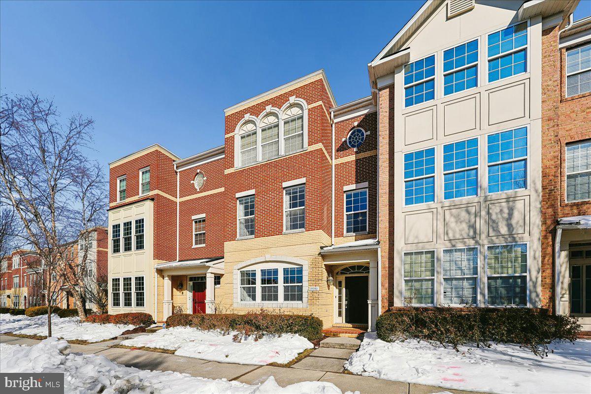 19390 COPPERMINE SQUARE