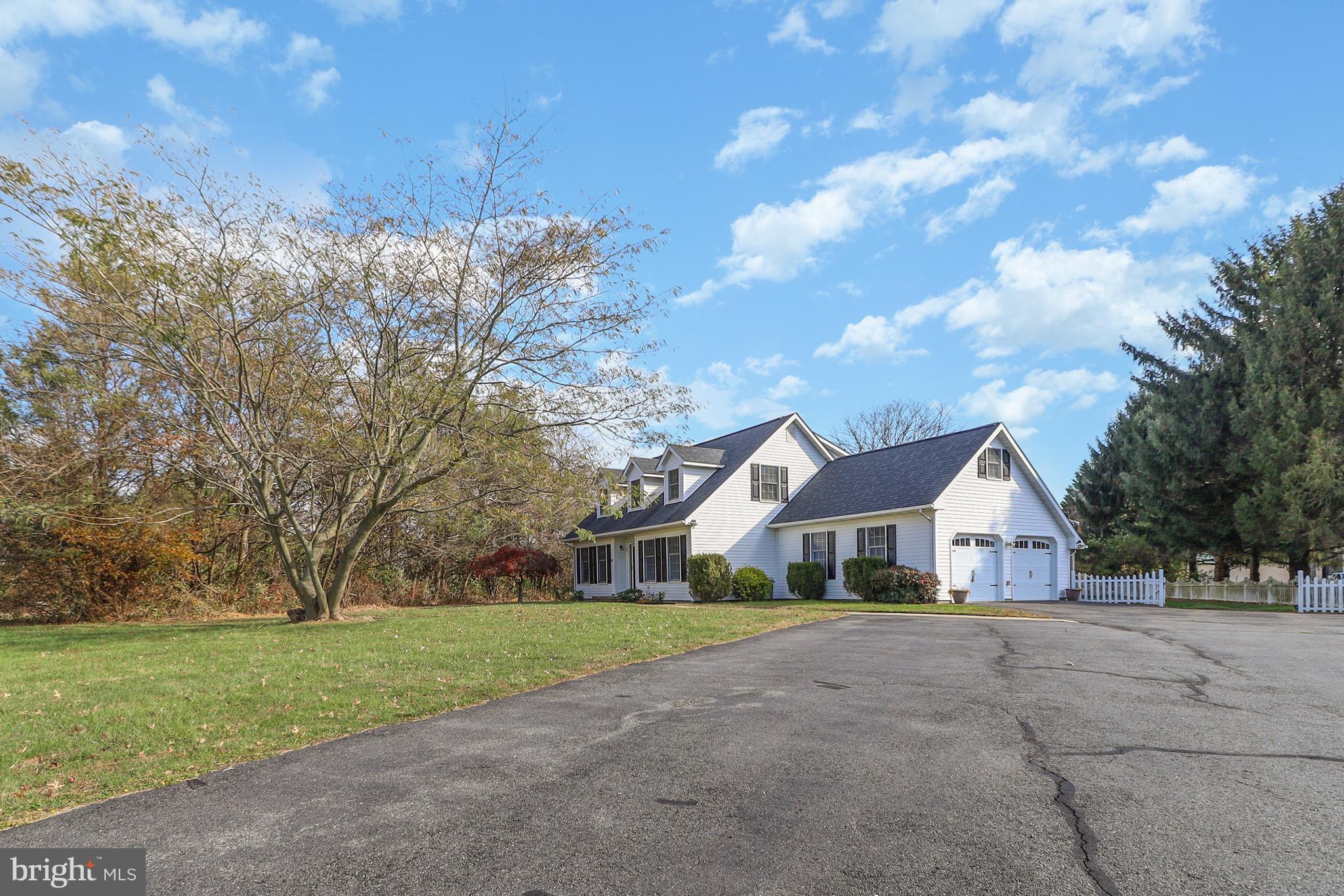 10 HUNT VALLEY DRIVE