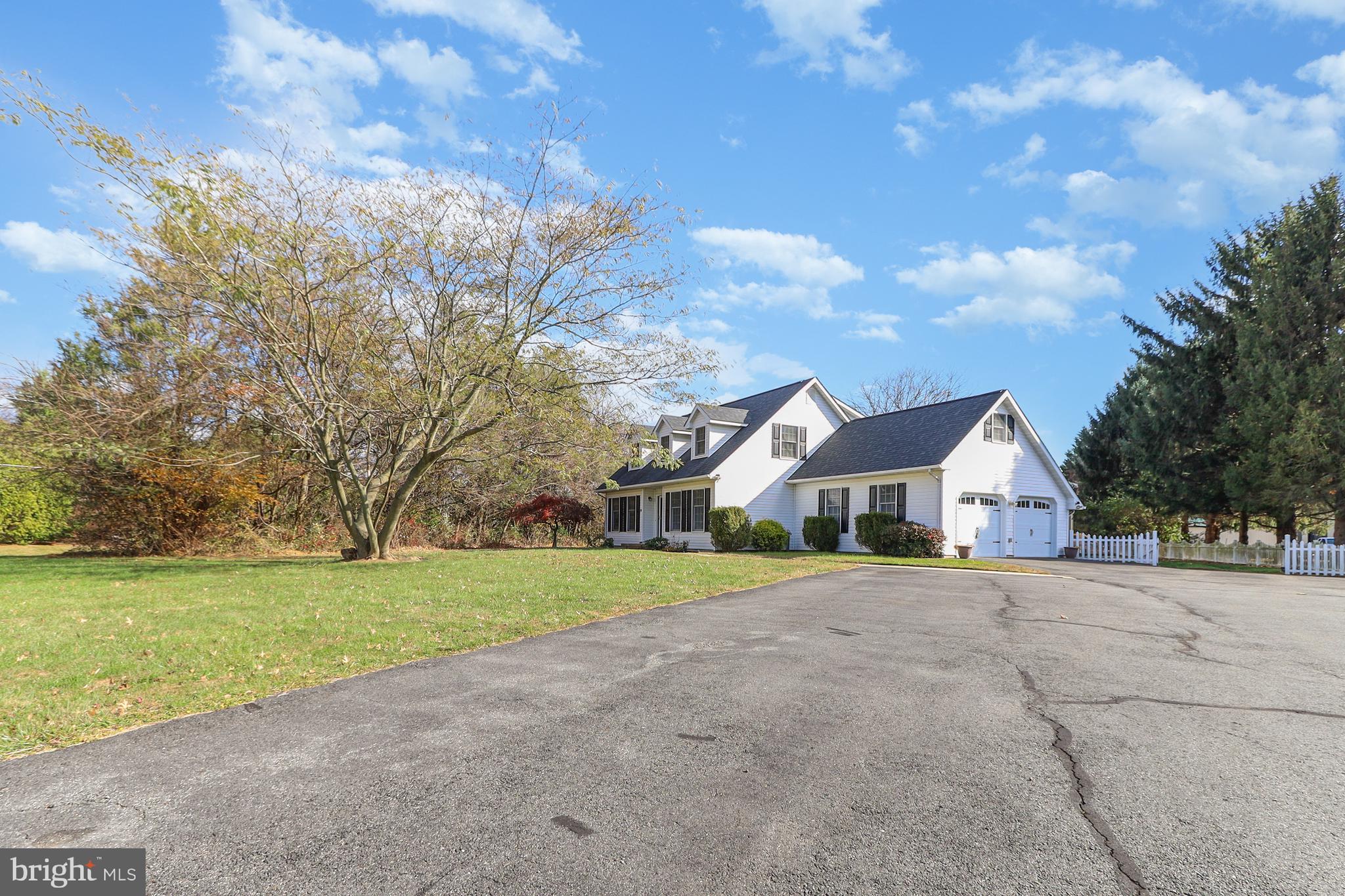 10 HUNT VALLEY DRIVE