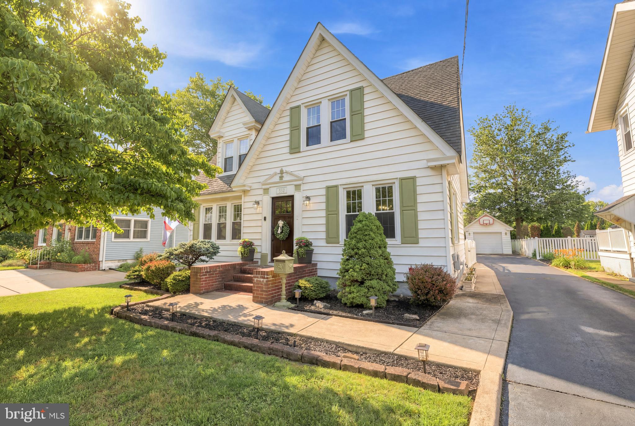 Photo 1 of 39 — 552 BELLEVUE AVENUE, HAMMONTON, NJ 08037