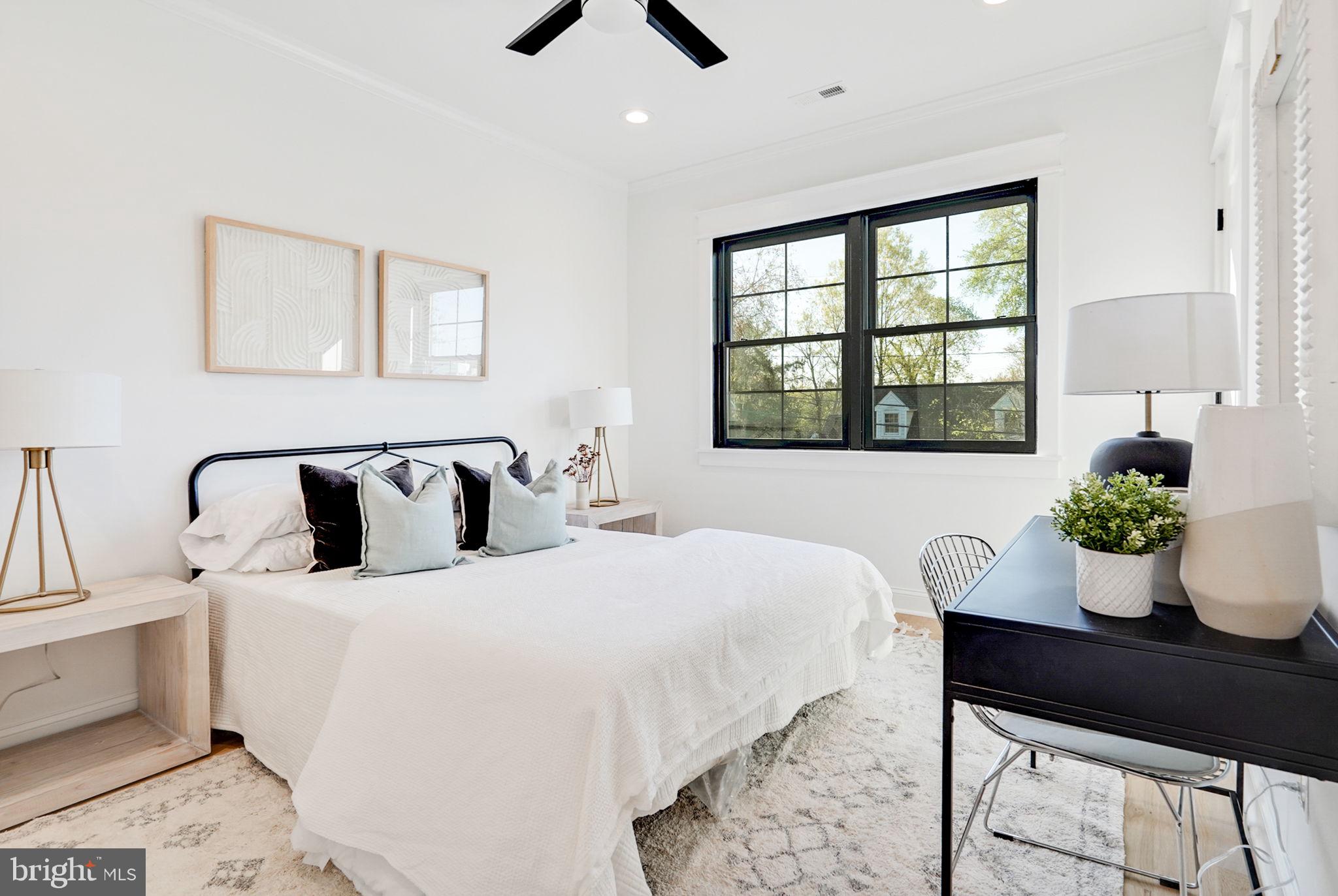 OAKCREST - Residential