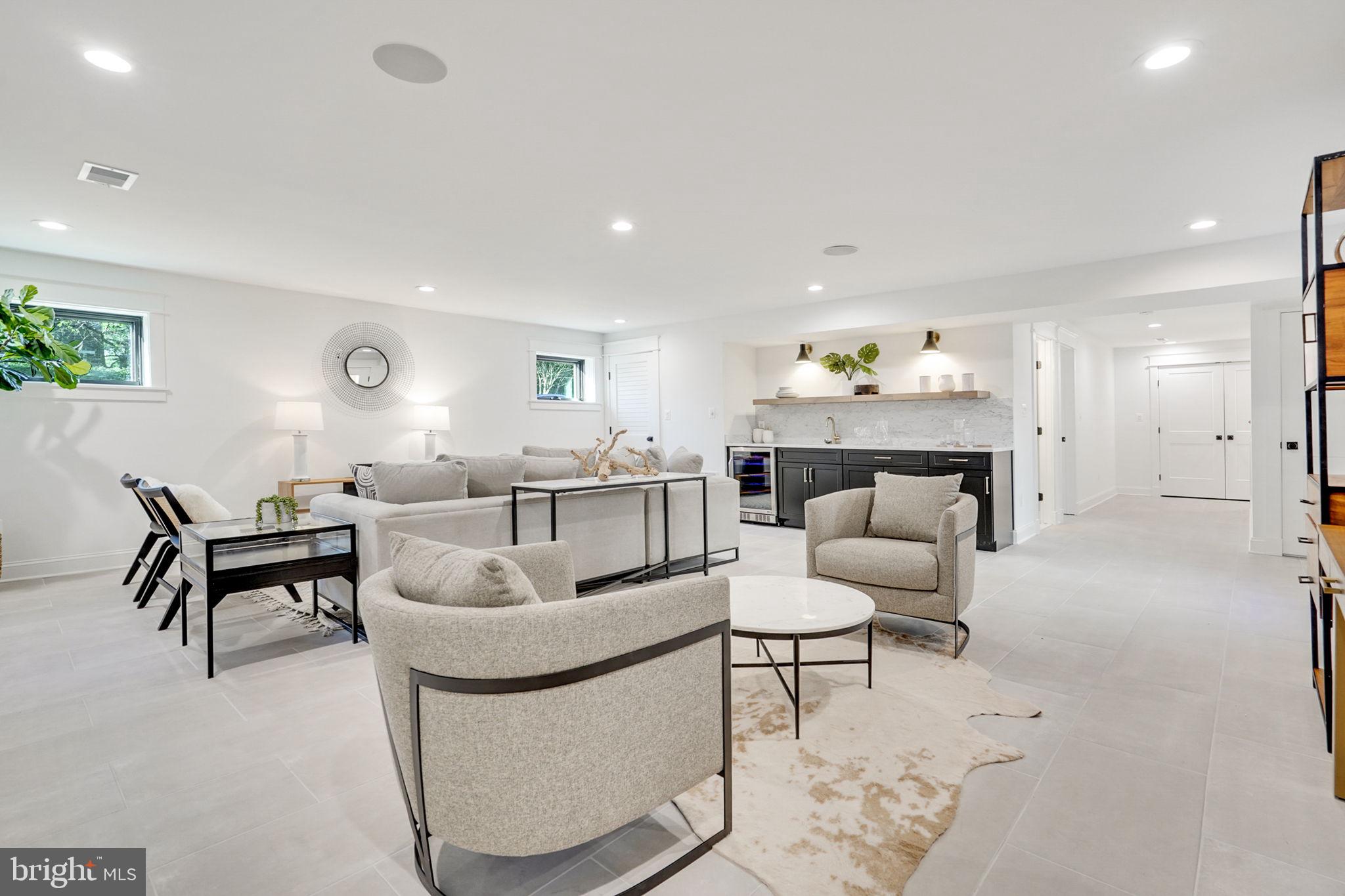 OAKCREST - Residential