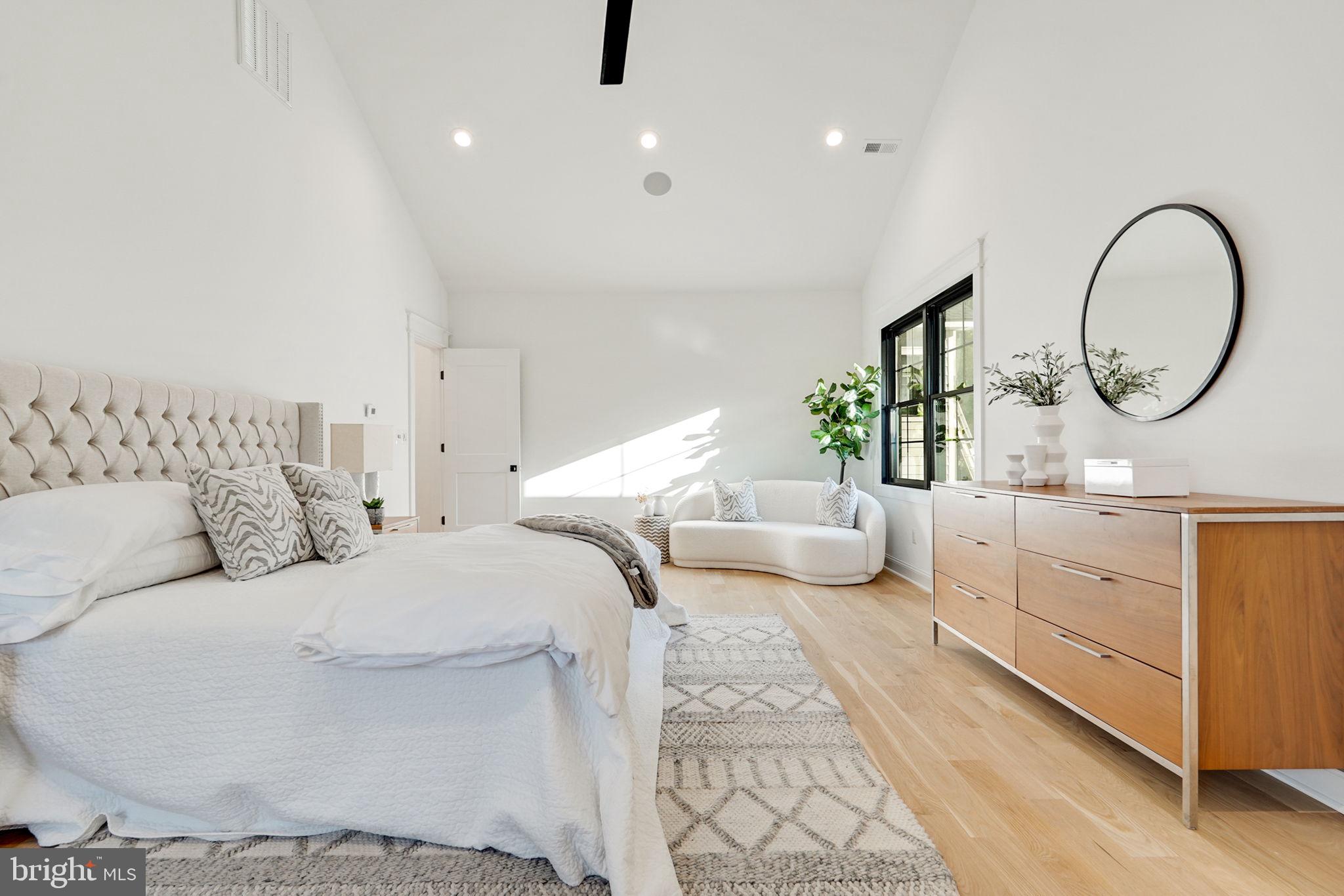 OAKCREST - Residential