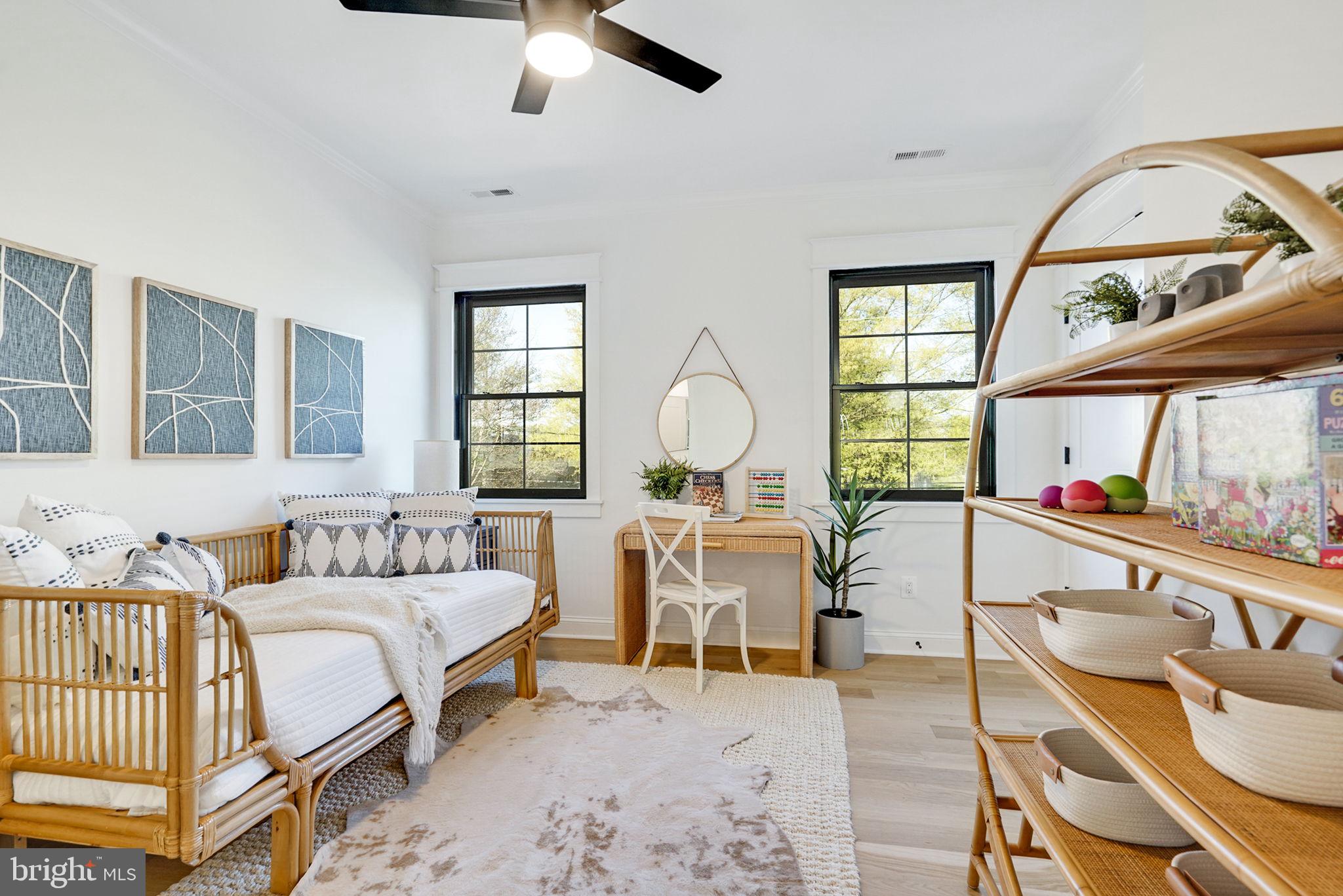 OAKCREST - Residential