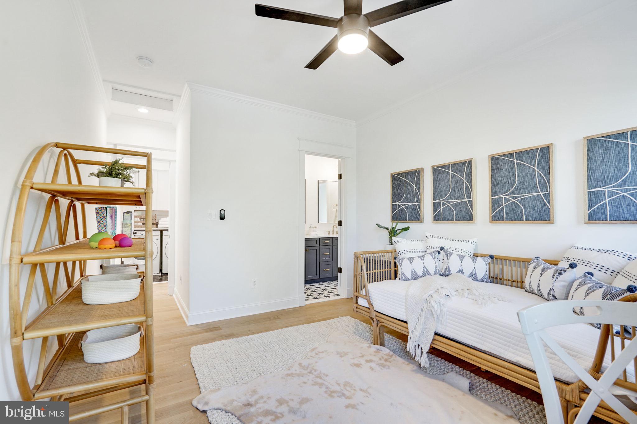 OAKCREST - Residential